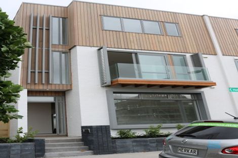 Photo of property in 94 Hobsonville Point Road, Hobsonville, Auckland, 0616