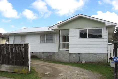 Photo of property in 331 Wellington Road, Wainuiomata, Lower Hutt, 5014