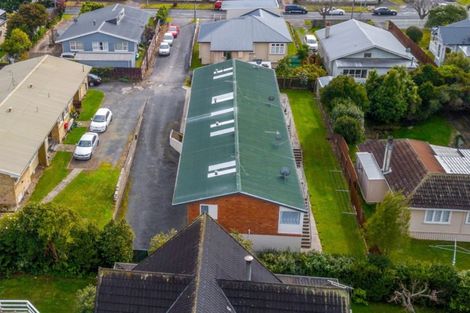 Photo of property in 2/10 Te Aroha Street, Hamilton East, Hamilton, 3216