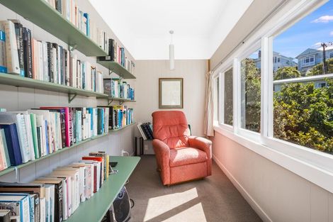 Photo of property in 45 Central Terrace, Kelburn, Wellington, 6012