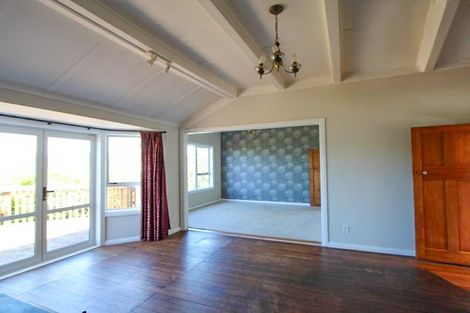 Photo of property in 32 Adderley Terrace, Ravensbourne, Dunedin, 9022