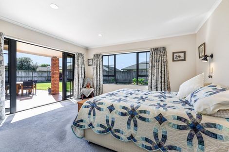 Photo of property in 10 Guildford Place, Rototuna North, Hamilton, 3210