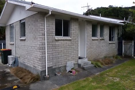 Photo of property in 186d Wellington Road, Wainuiomata, Lower Hutt, 5014