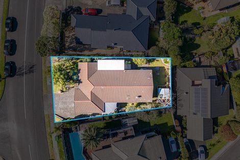 Photo of property in 9 Westpark Drive, West Harbour, Auckland, 0618