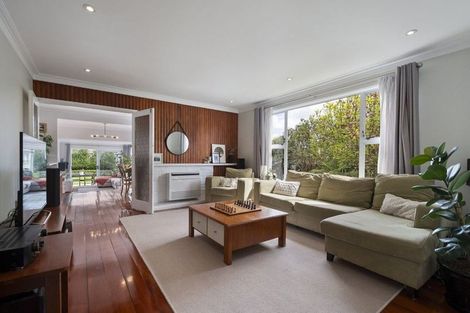 Photo of property in 42 Park Road, West End, Palmerston North, 4412