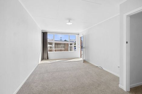 Photo of property in 4/290 Carrington Street, Vogeltown, New Plymouth, 4310