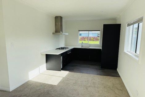 Photo of property in 40 Fitzroy Road, Fitzroy, New Plymouth, 4312