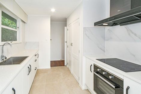 Photo of property in 10 Mckean Avenue, Manurewa, Auckland, 2102