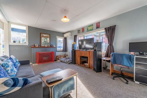 Photo of property in 14 Cambridge Street, Kensington, Timaru, 7910