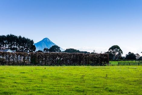 Photo of property in 84 Mawhitiwhiti Road, Normanby, Hawera, 4675