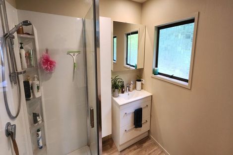 Photo of property in 35a Beaumont Crescent, Frankleigh Park, New Plymouth, 4310