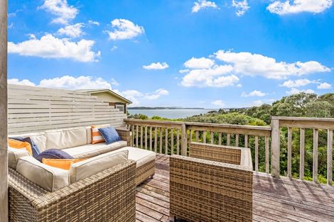 Photo of property in 25 Rangimaarie Crescent, Snells Beach, 0920