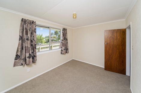 Photo of property in 36 Cumberland Street, Merrilands, New Plymouth, 4312