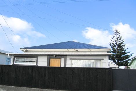 Photo of property in 11 East Street, Petone, Lower Hutt, 5012