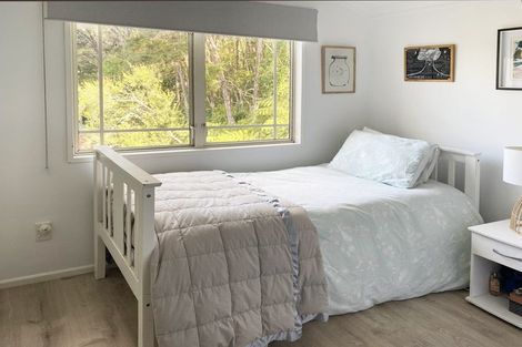 Photo of property in 39 Emlyn Place, Torbay, Auckland, 0630