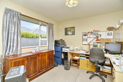 Photo of property in 2/66 Dunedin Street, Redwood, Christchurch, 8051