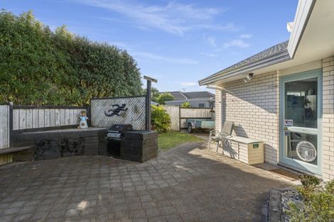 Photo of property in 127 Blake Boulevard, Papamoa Beach, Papamoa, 3118