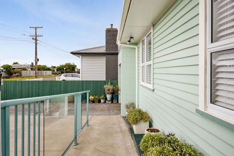 Photo of property in 7 Murray Avenue, Hawera, 4610