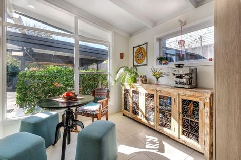 Photo of property in 20a Riverlea Avenue, Pakuranga, Auckland, 2010