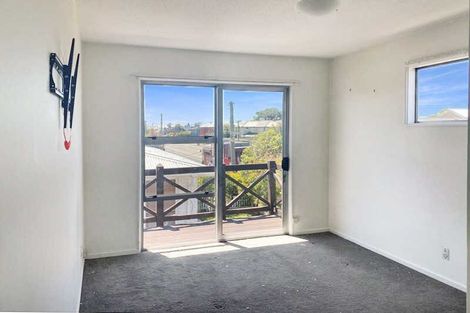 Photo of property in 1/491 Barbadoes Street, Edgeware, Christchurch, 8013