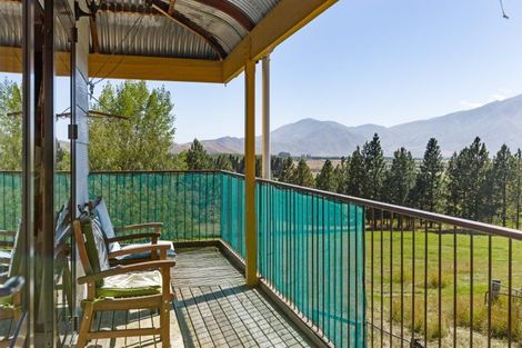 Photo of property in 24 Ahuriri Drive, Omarama, 9412