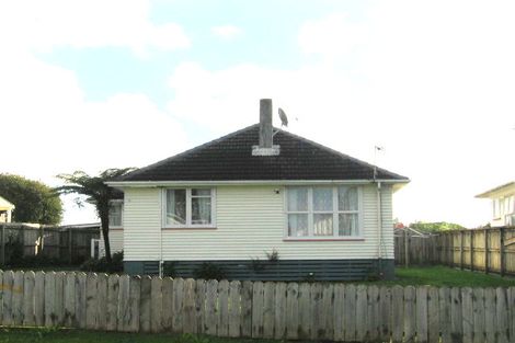 Photo of property in 16a Middlemore Crescent, Papatoetoe, Auckland, 2025