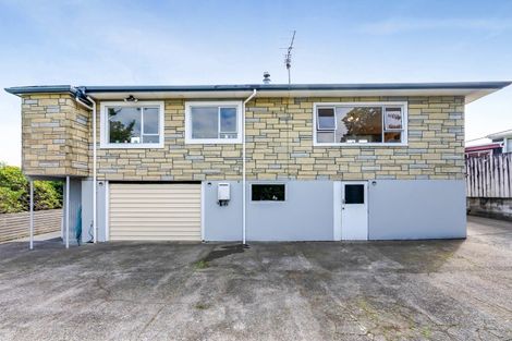 Photo of property in 13f York Crescent, Westown, New Plymouth, 4310