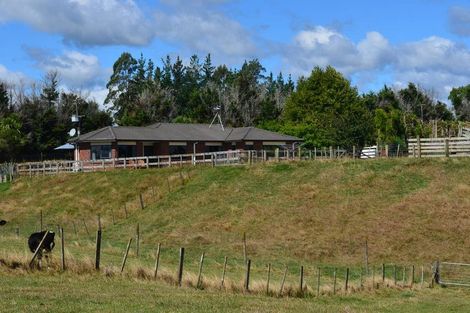Photo of property in 33 Belk Road South, Omanawa, 3173