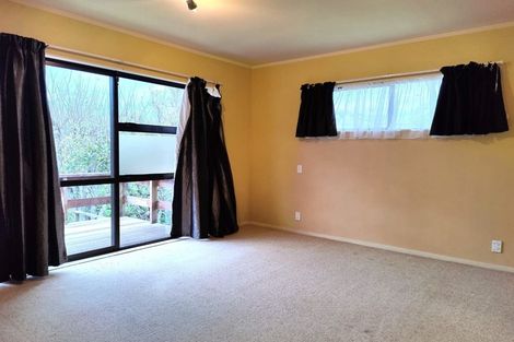Photo of property in 18 Channing Crescent, Botany Downs, Auckland, 2010
