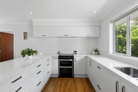 Photo of property in 77 Avoca Valley Road, Heathcote Valley, Christchurch, 8022