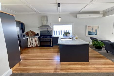 Photo of property in 87 Vigor Brown Street, Napier South, Napier, 4110