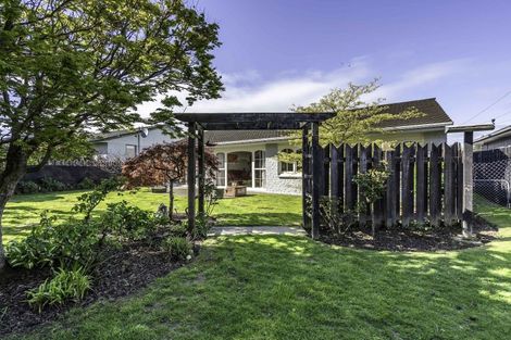 Photo of property in 30 Cruickshank Crescent, Rosedale, Invercargill, 9810