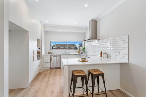 Photo of property in 35 Roundel Crescent, Whenuapai, Auckland, 0618