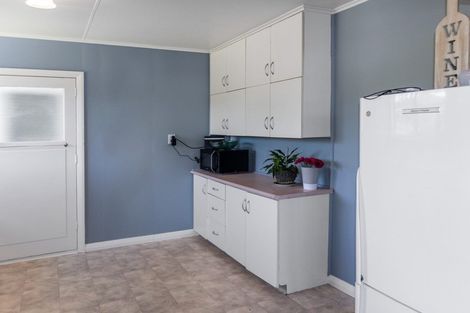 Photo of property in 75 Milton Terrace, Picton, 7220