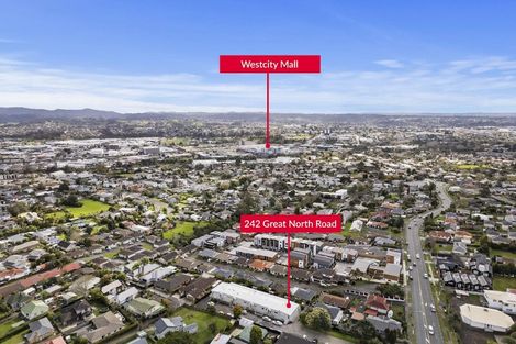 Photo of property in 1/242 Great North Road, Henderson, Auckland, 0612