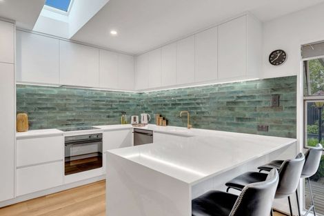 Photo of property in 18d Montgomery Terrace, Hokowhitu, Palmerston North, 4410