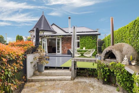 Photo of property in 135 Packe Street, Edgeware, Christchurch, 8013
