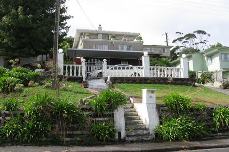 Photo of property in 2/31 Rangeview Road, Sunnyvale, Auckland, 0612