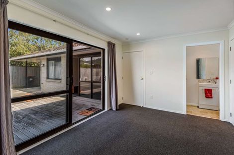 Photo of property in 24 Rangitira Avenue, Palmerston North, 4414