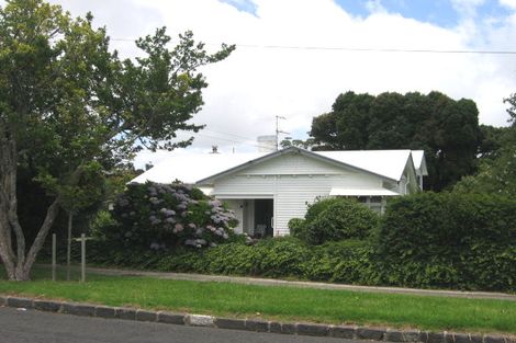 Photo of property in 116 Wheturangi Road, Greenlane, Auckland, 1051