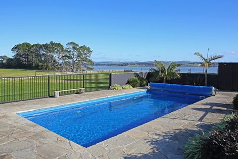 Photo of property in 417b Glenbrook Beach Road, Glenbrook, Waiuku, 2681