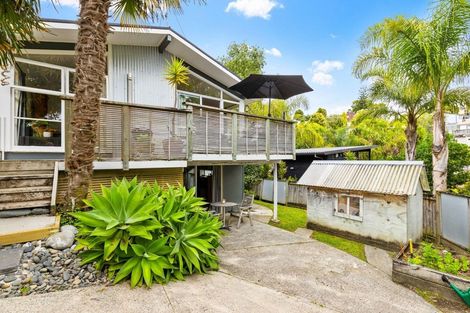 Photo of property in 26 Acacia Road, Torbay, Auckland, 0632