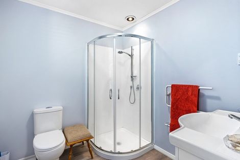 Photo of property in 2 Te Miti Street, Paekakariki, 5034