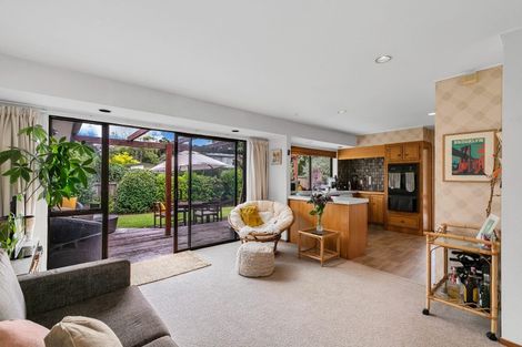 Photo of property in 33 Uppingham Crescent, Hillcrest, Auckland, 0627