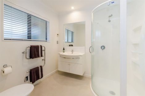 Photo of property in 44 Awatea Avenue, Paraparaumu, 5032