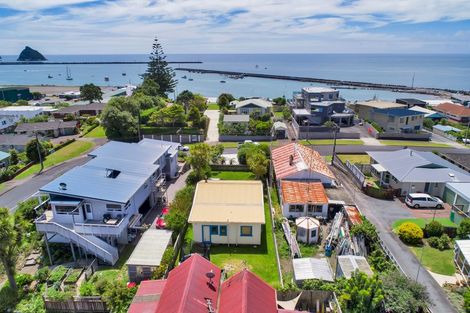 Photo of property in 25 Roy Terrace, Moturoa, New Plymouth, 4310
