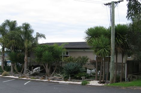 Photo of property in 195 Sandspit Road, Shelly Park, Auckland, 2014