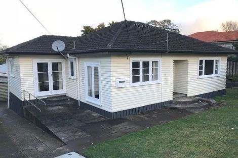 Photo of property in 18 Masters Avenue, Hillcrest, Hamilton, 3216