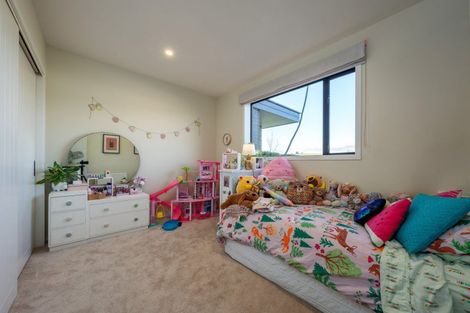 Photo of property in 5 Bull Ridge, Wanaka, 9305