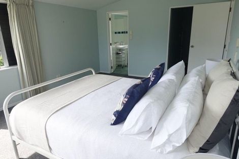 Photo of property in 124a Calliope Road, Stanley Point, Auckland, 0624